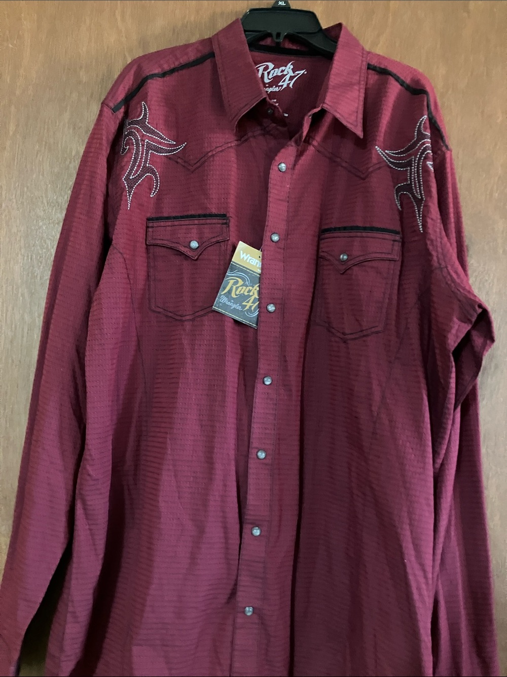 Wrangler Burgundy Long-Sleeve Western Button-Down Shirt